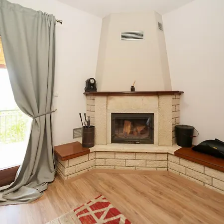 & Apartments-mihail 3* Ελάτη