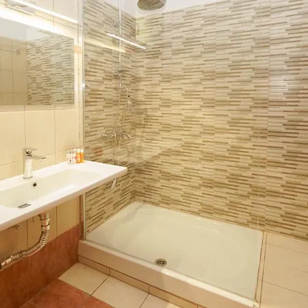 Πανσιόν & Apartments-mihail