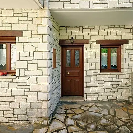 & Apartments-mihail Pensjonat Eláti