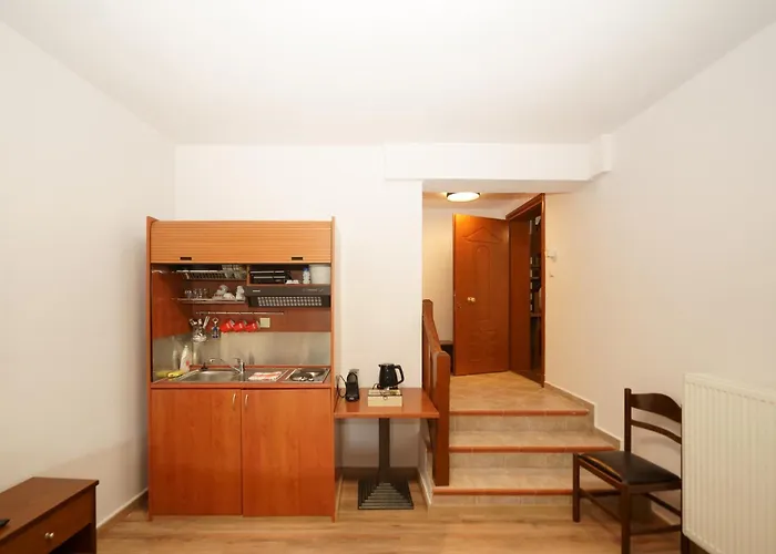 & Apartments-mihail Гостевой дом 3*