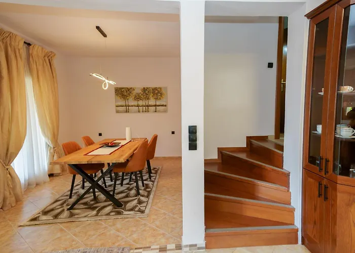 Гостевой дом & Apartments-mihail 3*