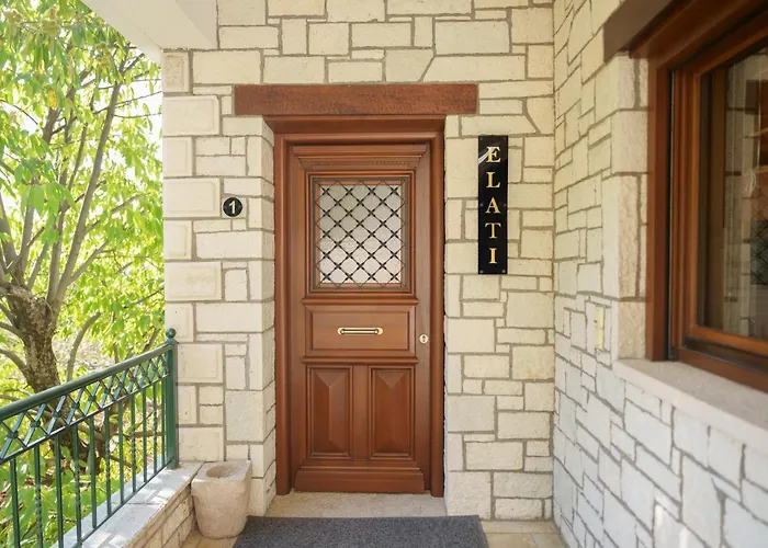 & Apartments-mihail 3*