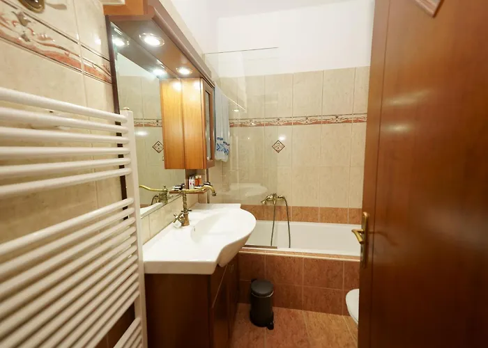 Гостевой дом & Apartments-mihail